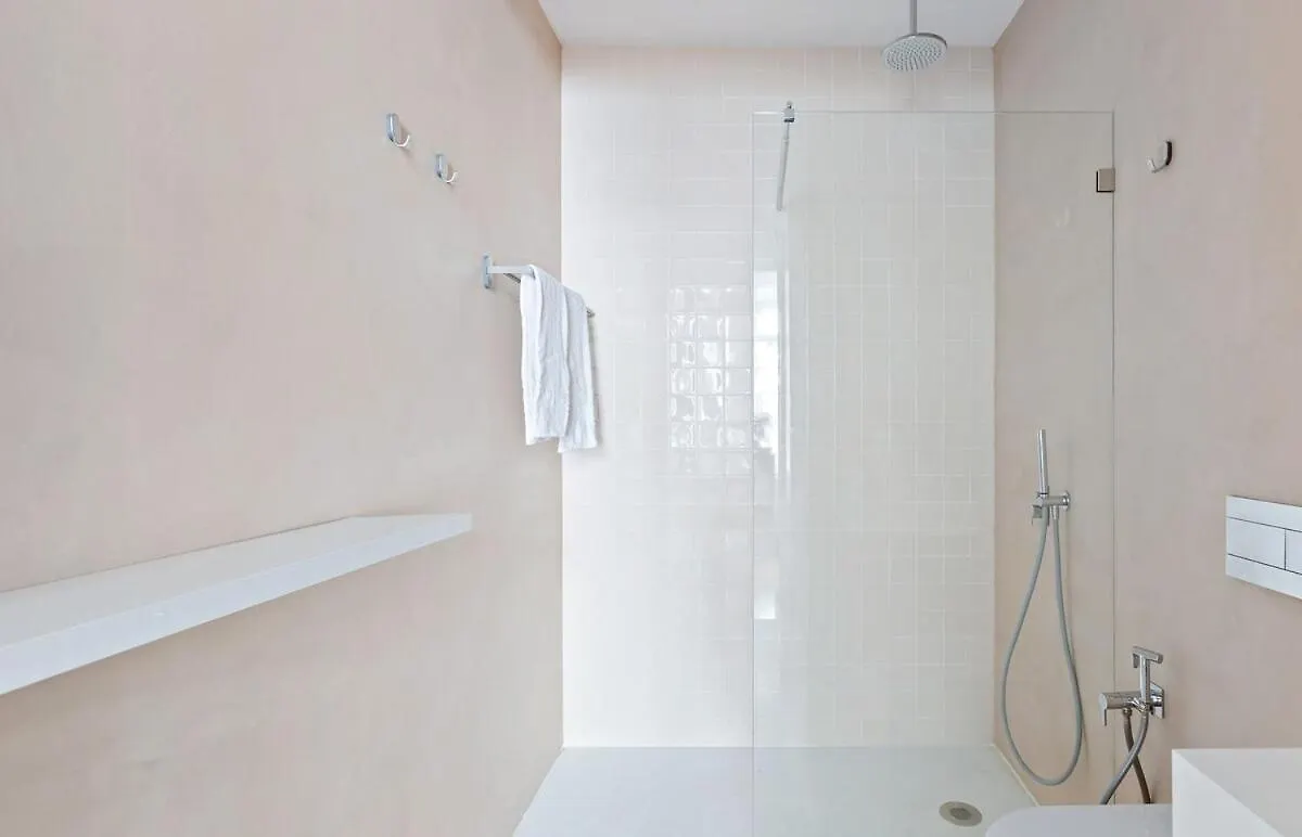 Spacious 1 Bedroom Apartment Near Baixa Lissabon 0*,  Portugal