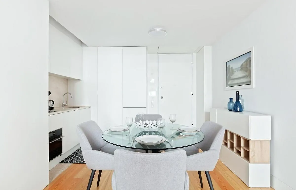Spacious 1 Bedroom Apartment Near Baixa Lisboa