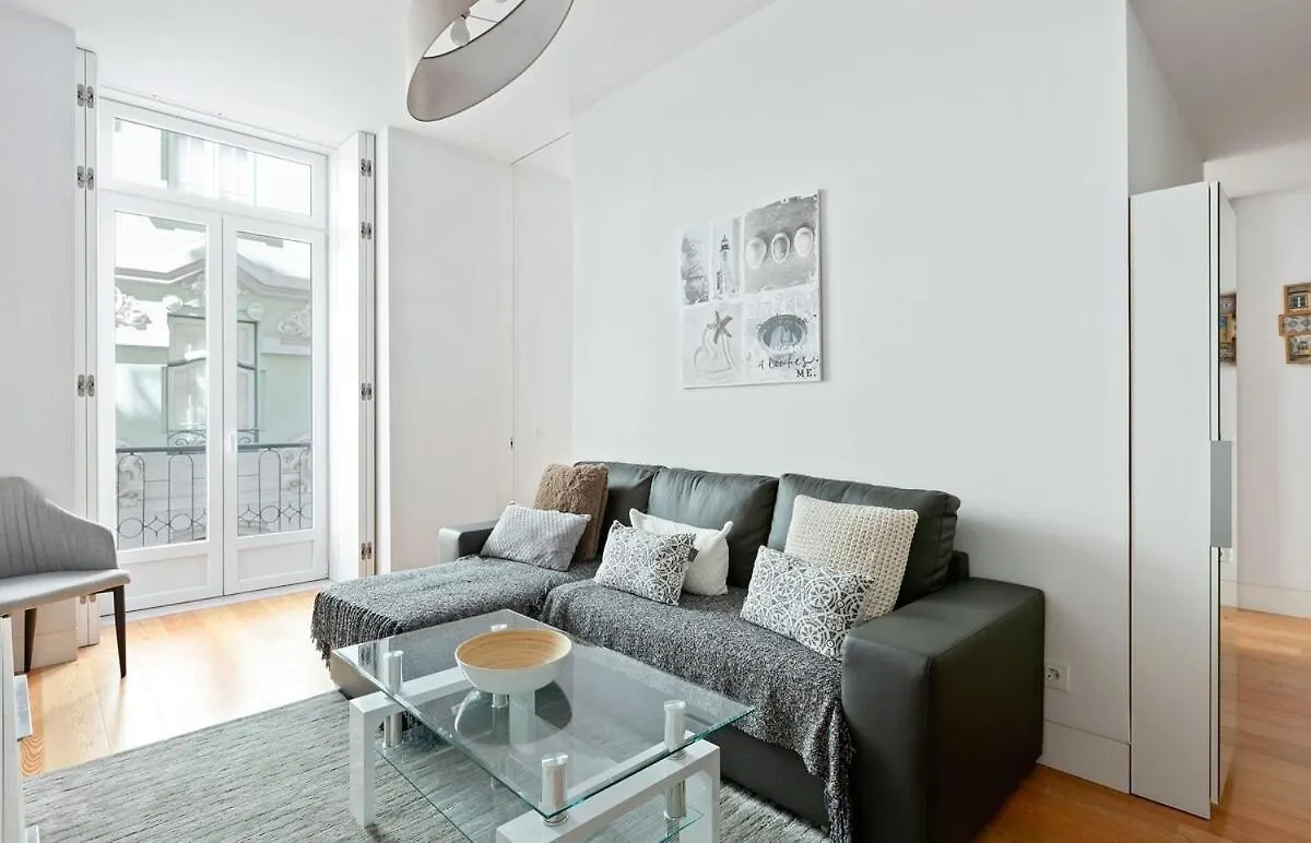 Spacious 1 Bedroom Apartment Near Baixa Lisboa