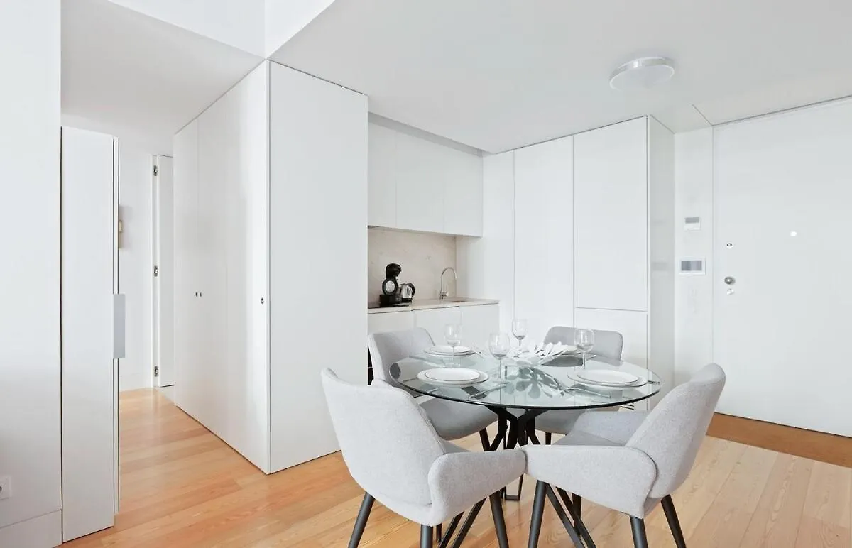 Spacious 1 Bedroom Apartment Near Baixa Lisboa